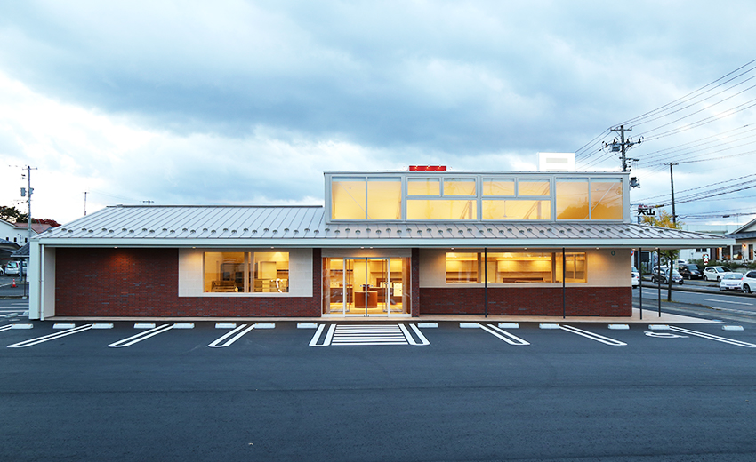 三万石須賀川インター店外観写真